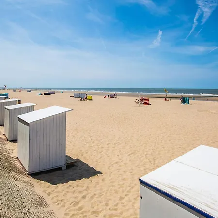 Appartement With Ocean View Middelkerke